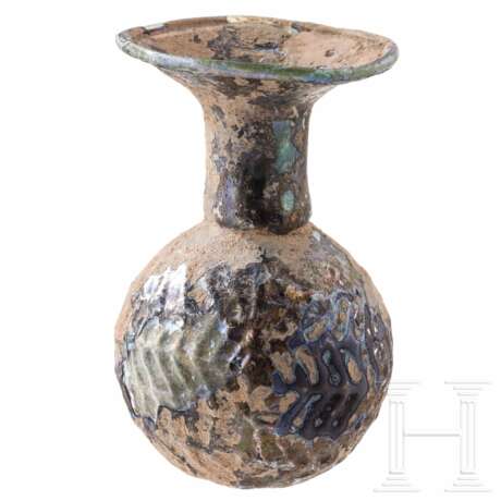 Formgeblasener Parfumflakon aus Glas, römische Levante, 3. Jhdt. n. Chr. - photo 1