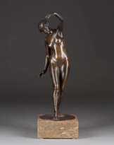 ARTHUR LEWIN-FUNCKE 1866 Niedersedlitz bei Dresden - 1937 Berlin Schreitender Frauenakt