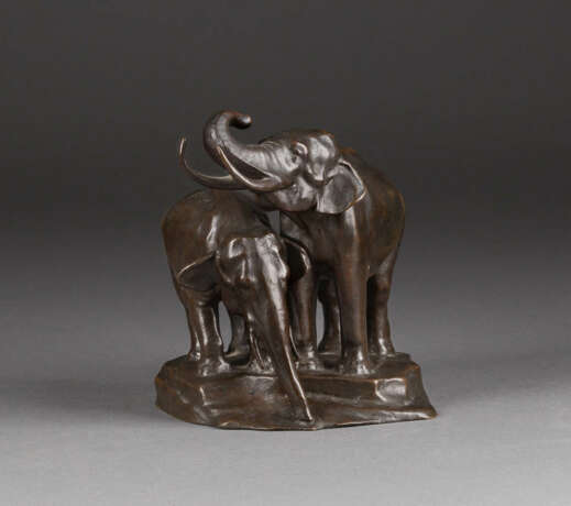 PETER BREUER 1856 Köln - 1930 Berlin Elefanten an der Tränke - photo 1