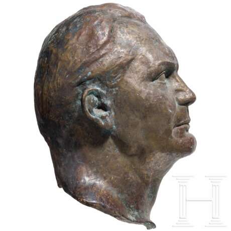 Hermann Göring - bronzenes Portraitrelief - photo 1