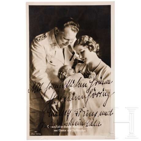 Hermann und Emmy Göring - eigenhändig signierte Fotopostkarte zur Geburt ihrer Tochter Edda im Juni 1938 - photo 1