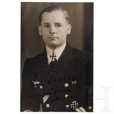Oberleutnant z.S. Engelbert Endrass - signiertes Portraitfoto - Foto 1