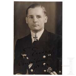 Oberleutnant z.S. Engelbert Endrass - signiertes Portraitfoto