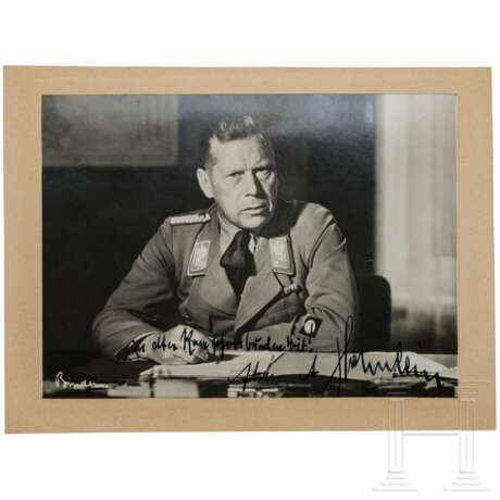 Adolf Hühnlein - Widmungsfoto, um 1940 - photo 1