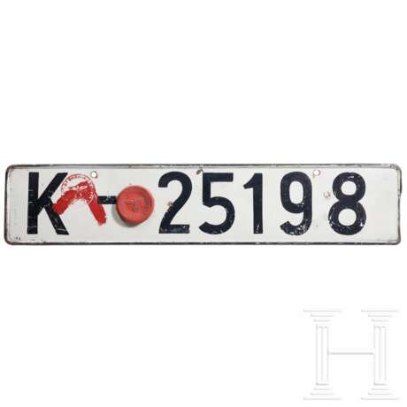 Nummernschild eines zivilen Fahrzeuges aus Villach - Foto 1