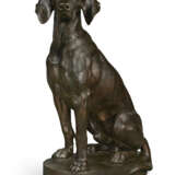 A PAIR OF PATINATED BRONZE MODELS OF SEATED HOUNDS - фото 3