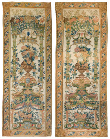 A PAIR OF REGENCE GROS POINT NEEDLEWORK PANELS - Foto 1
