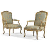 A PAIR OF LATE LOUIS XV GREY-PAINTED AND PARCEL-GILT FAUTEUILS A LA REINE - фото 2