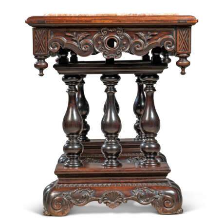 AN INDO-PORTUGUESE ROSEWOOD RECTANGULAR CENTRE TABLE - Foto 4