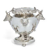 A LATE VICTORIAN SILVER-PLATED WINE COOLER - фото 1