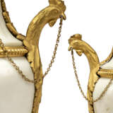 A PAIR OF LATE LOUIS XVI ORMOLU AND WHITE MARBLE THREE-BRANCH CANDELABRA - photo 5