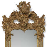 A GERMAN GILTWOOD CONSOLE TABLE AND MIRROR - Foto 4