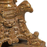 A ITALIAN CARVED GILTWOOD EIGHT-LIGHT TORCHERE - фото 3