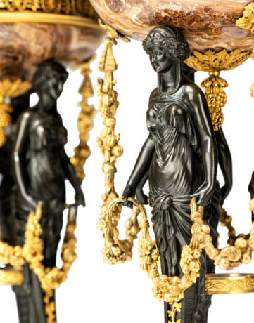 A PAIR OF LOUIS XVI ORMOLU-MOUNTED, PATINATED-BRONZE AND ALABASTRO FIORITO BRULE-PARFUMS - Foto 8