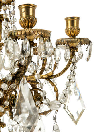 A PAIR OF LOUIS XVI-STYLE GILT-BRONZE AND ROCK-CRYSTAL CANDELABRA - фото 4