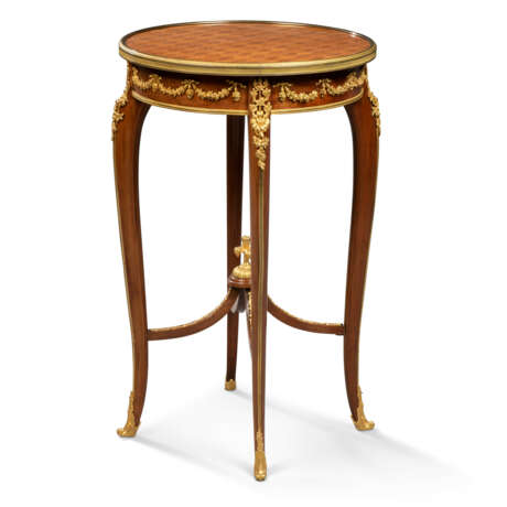 A LOUIS XV-STYLE ORMOLU-MOUNTED MAHOGANY AND PARQUETRY GUERIDON - photo 4