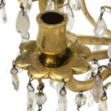 A PAIR OF LOUIS XIV-STYLE GILT-BRONZE AND ROCK-CRYSTAL SIX-LIGHT CANDELABRA - Foto 5