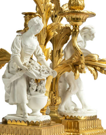 A PAIR OF FRENCH ORMOLU-MOUNTED BISCUIT PORCELAIN THREE-LIGHT CANDELABRA - фото 5