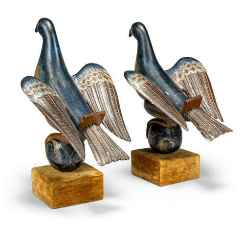 A PAIR OF FRENCH POLYCHROME-CARVED WOOD LECTERNS IN THE FORM OF BIRDS - photo 2