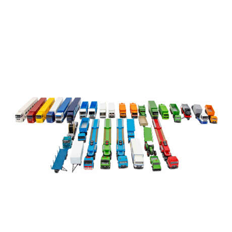 WIKING over 150 vehicle models in 1: 87 scale, - Foto 2