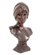 Эммануэль Вилланис. VILLANIS, EMMANUEL (1858-1914), Female bust 'Moé', 19th/20th century.