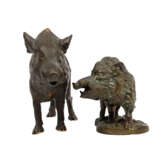 SCULPTURE/IN 20th c., 2 wild boars, - Foto 2