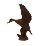 SCULPTURE/IN 19th/20th c., "Duck flying up", - photo 1