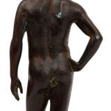 2 ANTIQUE REPLICas: "Male Nude with Helmet" AND "Standing Youth", - Foto 7
