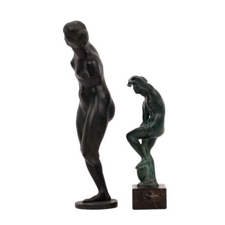 SCULPTURE 19th/20th c., 2 female nude figures after antique model, - Foto 2