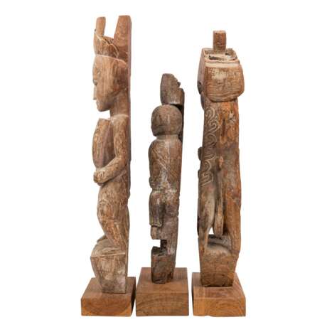 3 figural sculptures made of wood. AFRICA, 20th c.: - photo 2