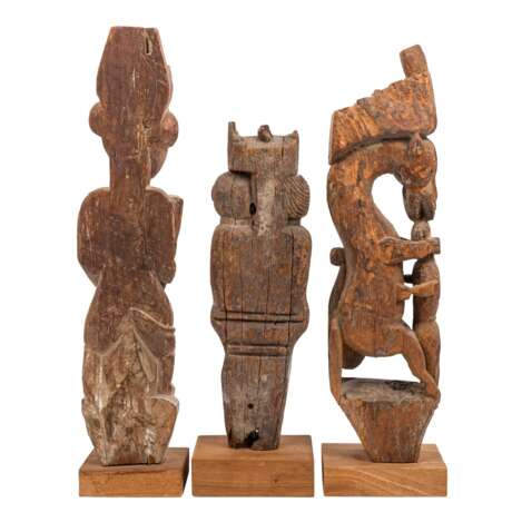 3 figural sculptures made of wood. AFRICA, 20th c.: - фото 3