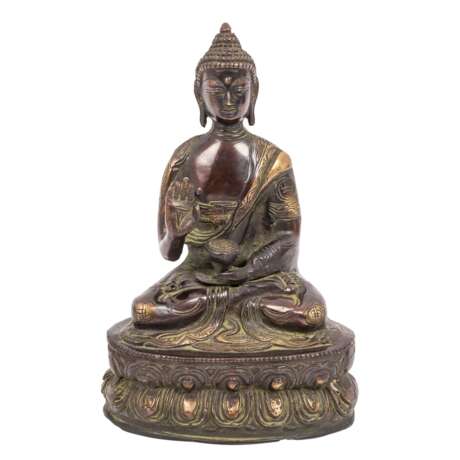 Figure of Buddha made of metal, CHINA, 20th c., - Foto 1