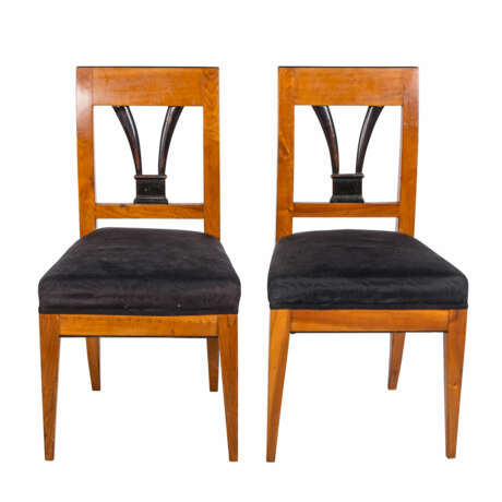 PAIR OF BIEDERMEIER CHAIRS - Foto 1