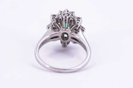 Emerald diamond ring - photo 3