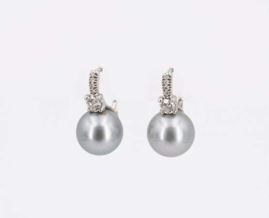 Pearl Diamond Earrings - photo 1