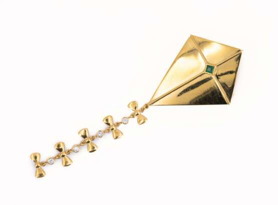 Gemstone Diamond Brooch - фото 1