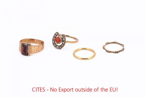 Mixed lot: Four Gemstone-Gold Rings - фото 1