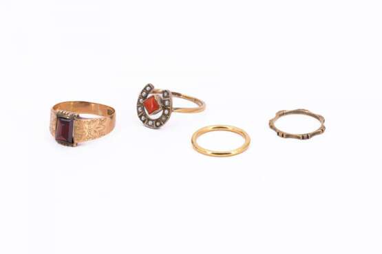 Mixed lot: Four Gemstone-Gold Rings - фото 2