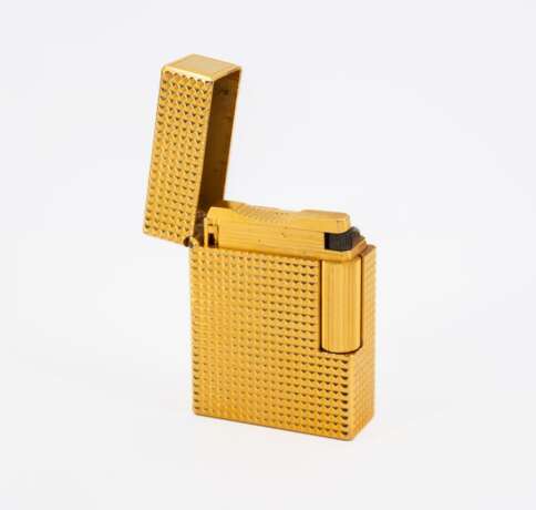 Gold-colored Lighter - photo 1
