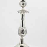 Pair of candlesticks with leaf collar - Foto 3