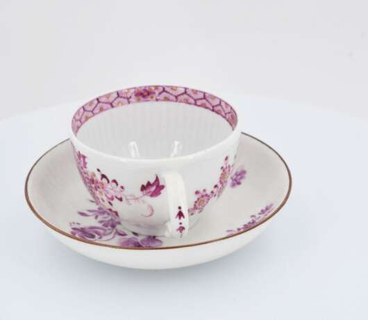 Two cups and saucers with floral décor - фото 19