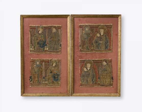 Vier Textilfragmente mit Heiligenfiguren - фото 1