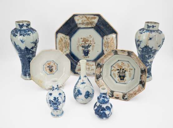 Set of 11 pieces with blue-white decors - фото 1