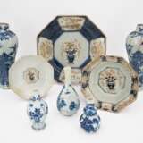 Set of 11 pieces with blue-white decors - фото 1