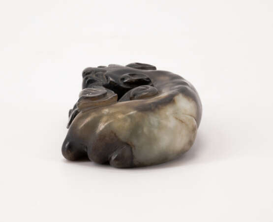 Small jade figurine - фото 5