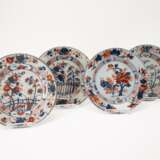 Four plates with flower decor - photo 1