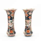 Pair of trumpet shaped vases with Imari décor - Foto 3