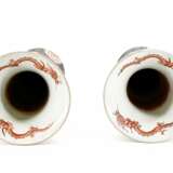 Pair of trumpet shaped vases with Imari décor - фото 4