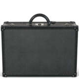 A SET OF FOUR BLACK TAIGA LEATHER HARDSIDED ALZER 60, 65 & 80 SUITCASES - фото 2