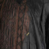 A BLACK AND BROWN COTTON WOVEN CRINKLE PLISS&#201; CAFTAN - фото 2